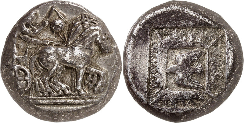 LE MONDE GREC
Macédoine
Olynthe. Tétradrachme vers 500 av. J.-C. Quadrige au p...