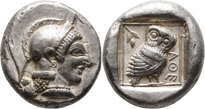 LE MONDE GREC
Attique
Athènes. Tétradrachme vers 510-490 av. J.-C. Tête archaï...