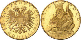 AUTRICHE / SAINT-EMPIRE
Première République, 1918-1938. 25 Schilling 1937. Ecusson sur une aigle bicéphale aux ailes éployées. Valeur au-dessous / Bu...