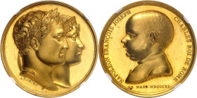 FRANCE
Epoque contemporaine
Premier Empire, 1804-1814. Médaille en or commémorant la naissance du roi de Rome en 1811, par Andrieu. Têtes accolées à...