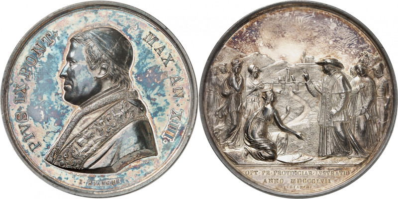 ITALIE
Rome et Etats pontificaux
Médaille en argent An XIII (1858) commémorant...