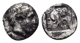 MYSIA. Pergamon. Eurysthenes (Satrap, circa 400 BC). Obol.

Obv : Laureate head of Apollo right.

Rev : ΠΕΡΓ.
Bearded, male head right, wearing Persia...