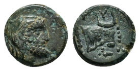 IONIA.Erythrai.(Circa 480-400 BC).Ae.

Obv : Head of Herakles right, wearing lion skin.

Rev : EPY.
Forepart of bull right; club to right.
SNG Aulock ...