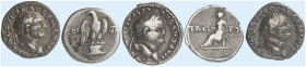 RÖMISCHE MÜNZEN. RÖMISCHE KAISERZEIT. Vespasianus, 69 - 79. 
Lot von 5 Stück: Denare. Rev. Priestergeräte, Vesta, Victoria vor Trophäe, Pax, Adler au...