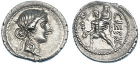 JULIO CÉSAR. Denario. Galia (47-46 a.C.). A/ Cabeza diademada de Venus a der. R/ Aeneas con su padre Anchíses en brazos y con palladium; CAESAR. FFC-1...