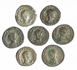 Lote de 7 antoninianos: Aureliano (4), Probo, Herennia Etruscilla (2). Dos de plata y 5 con R.B.O. MBC+/EBC-.
