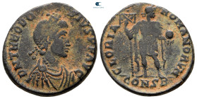 Theodosius I AD 379-395. Constantinople. Follis Æ