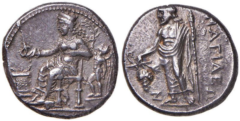 CILICIA Nagidos - Statere (circa 380-360 a.C.) Afrodite seduta a s. sacrificante...