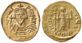 Focas (602-610) Solido (Costantinopoli) Busto di fronte - R/ Angelo stante di fronte - Sear 620 AU (g 4,43) Piccole screpolature al bordo. Bei fondi
...