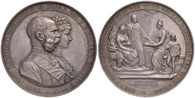 AUSTRIA Francesco Giuseppe (1848-1916) Medaglia 1879 - Opus: Scharf AG (g 56,38 - Ø 50 mm) RR Una limatura e graffietti sul bordo
FDC