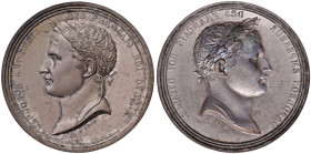 Medaglia 1810 L’imperatore Napoleone D/ Repoussé. circolarmente “NAPOLEON EMPEREUR DES FRANCAIS ROI D’ITALIE”. Nel campo: testa laureata a sx dell’imp...