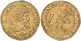 NAPOLI Carlo V (1516-1556) Doppia - Magliocca 8 AU (g 6,78) RR Al rovescio si nota un fiore dopo DOMINI, rarissimo contrassegno non rilevato da Maglio...