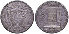 Clemente X (1670-1676) Piastra 1675 - Munt. 15 AG (g 31,92)
SPL