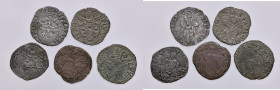Fano. Lotto di cinque monete. Paolo III (1534-1549). Quattrino MI. Pio IV (1559-1565). Quattrino MI. Pio V (1566-1572). Quattrino MI. Gregorio XIII (1...