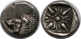Griechische Münzen, Asia Minor - IONIA - Miletos. AR 1/12 Stater (525-500 v.Chr.), Löwe Kopf nach links, mit Mund offen, Zunge hängen / Blumen Ornamen...