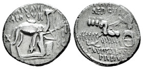 Aemilius. M Aemilius Scaurus y Pub. Plautius Hypsaeus. Denarius. 58 BC. Rome. (Ffc-120). (Craw-422/1b). (Cal-89). Anv.: M. SCAVR. / AED. CVR., above k...
