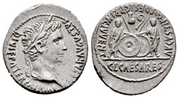 Augustus. Denarius. 7-6 a.C. Rome. (Ric-207). (Bmcre-433). (Rsc-43c). Anv.: CAESAR AVGVSTVS DIVI F PATER PATRIAE. Laureate head on the right. Rev.: AV...