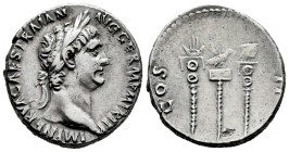Trajan. Cistophorus. 98 AD. Uncertain mint in Asia Minor. (Ric-II 718). (Bmcre-708). (Rsc-52). Anv.: IMP NERVA CAES TRAIAN AVG GERM P M TR P P P, laur...