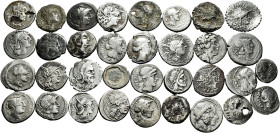 Lot of 34 coins of the Roman Republic, 30 different denarii, some with holes or lined, and 4 quinarii. TO EXAMINE. Almost F/VF. Est...500,00. 

Span...