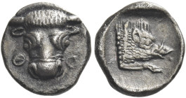 Phocis, Federal coinage
Obol circa 478 – 460, AR 0.93 g. Φ – O Frontal bull’s head. Rev. Boar forepart to r. in incuse square. Williams 112. BCD Lokr...