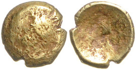 KELTEN, ZENTRALE UND ÖSTLICHE REGION, AV 1/4 Stater (2.-1.Jh.v.Chr.), mittelkeltisch. Konvex - Buckel/Kopf? Rs.Konkav - Prägerest? 1,85g.
GOLD, ss
V...