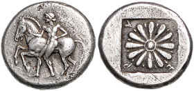 KLEINASIEN, IONIEN / Stadt Erythrai, AR Drachme (480-450 v.Chr.). Nackte männl. Figur l. stehend, hält Pferd am Zügel. Rs.Rosette mit 12 Blütenblätter...