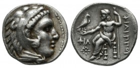 Kings of Macedon. Uncertain mint. Philip III Arrhidaeus 323-317 BC. AR Drachm (18mm, 4.17g). Head of Herakles to right, wearing lion skin headdress / ...