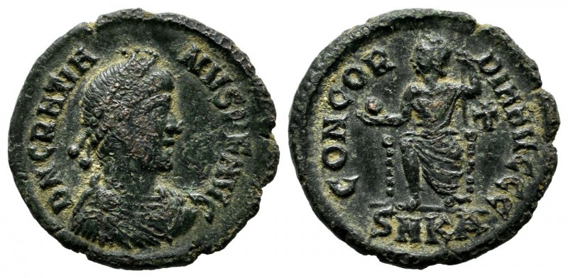 Gratian, AD 378-383. AE Nummus (19mm, 2.42g). Cyzicus. D N GRATIANVS P F AVG, pe...
