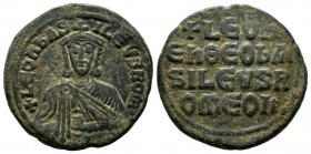 Leo VI the Wise, AD.886-912. AE Follis (25mm, 8.38g). Constantinople mint. +LЄOҺ bAS-ILЄVS Rom. Crowned and draped bust facing, holding akakia. / +LЄO...