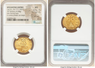 Leo III, the Isaurian (AD 717-740). AV solidus (22mm, 4.48 gm, 6h). NGC MS 4/5 - 3/5, die shift. Constantinople, 5th officina, AD 717-720. d N D LЄO-N...