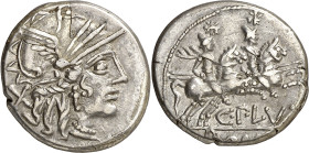 (hacia 121 a.C.). Gens Plutia. Denario. (Bab. 1) (Craw. 278/1). Ligeramente descentrada. 3,93 g. MBC.