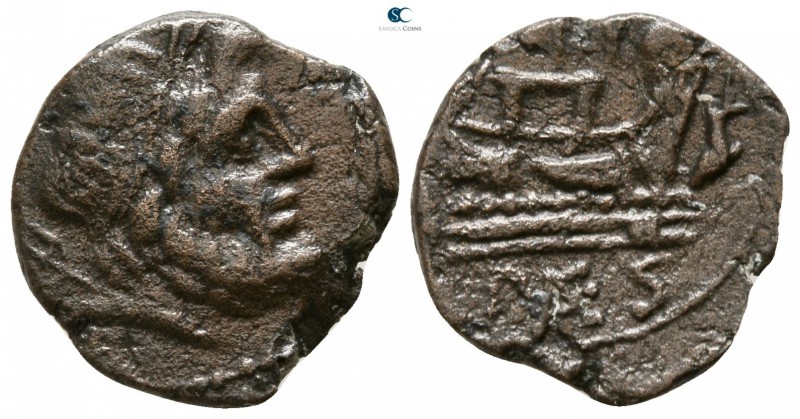 Lucania. Paestum 200 BC. 
Semis Æ

15mm., 2,62g.

Laureate head of Poseidon...