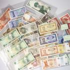 Lithuania 2 Litai 1993 + Venezuela + Trinidad and Tobago + Moldavia Banknotes. Lot of 33 Banknotes