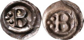 Zakon Krzyżacki, brakteat, litera B, z lewej trzy kropki