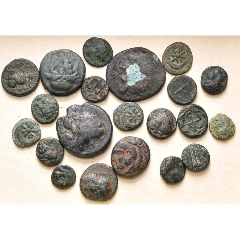 lot de 21 bronzes, dont Amphipolis, Chersonesos, Maroneia, Olynthos (8), Philipp...