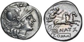 Pinarius Natta, AR denier, 149 av. J.-C., Rome. D/ T. casquée de Roma à d. Derrière, . R/ Victoire conduisant un bige à d. En dessous, NAT. A l'ex.,...