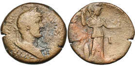 EGYPTE, ALEXANDRIE, Hadrien (117-138), AE drachme, 133-134. D/ B. l., dr., cuir. à d. R/ Athéna deb. à d., une chouette posée sur sa main g. tendue, t...
