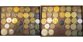 BELGIQUE, lot de 32 médailles, dont: 1905, Exposition universelle de Liège; 1909, Baron de Montpellier; 1916, Cardinal Mercier, 1918, Jeune femme (Dol...