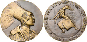 RWANDA, AE médaille, 1956, Somers. Mutara III (1911-1959). D/ B. à d. en grand uniforme de Mwami. R/ YUBILE YA UMWAMI WA URWANDA ·1931·1956· Page-dans...