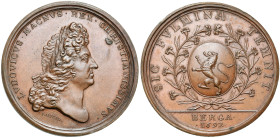 PAYS-BAS MERIDIONAUX, AE médaille, 1692, I. Nilis. Prise de Mons. D/ T. l. de Louis XIV à d. R/ SIC FVLMINA TEMNIT Ecu ovale de Mons dans une couronne...