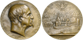 FRANCE, AE médaille, 1887, Chaplain. Le duc d'Aumale et le Musée Condé au Château de Chantilly. D/ B. du duc à d. R/ CHANTILLY DONNE A L'INSTITUT DE F...
