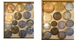 FRANCE, lot de 14 médailles relatives à la Deuxième Guerre mondiale, dont: 1939, 150e anniversaire de la République (refrappe), Edouard Daladier (AR, ...