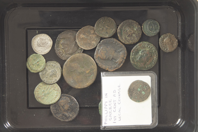 Roman coinage - A lot with mainly Roman coins: 2 Sestertii (incl. Julia Mamaea),...