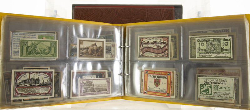 Germany - Box with 3x album banknotes Germany inflation period/notgeld - Total a...