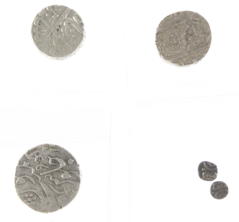 India - Lot with 5 coins Indian Princely States: Baroda AR Rupee AH122x/Ry.8 i.n...