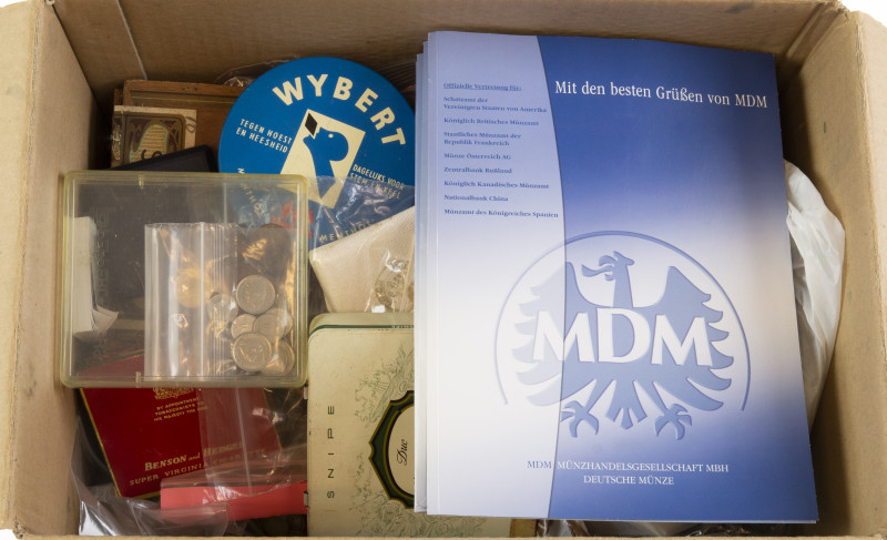 World coins - Box with approx. 10 kg. World coins in boxes and bags a.w. Germany...