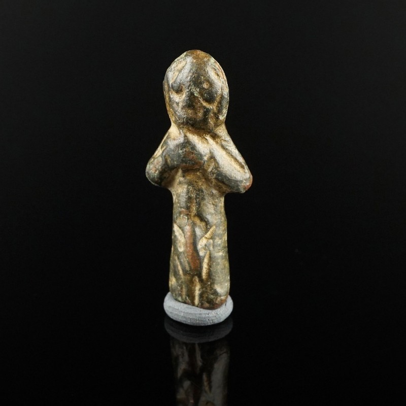 Roman Nude Male Pendant
2nd-3rd century CE
Bronze, 25 mm, 4,18 g
Nude male fi...