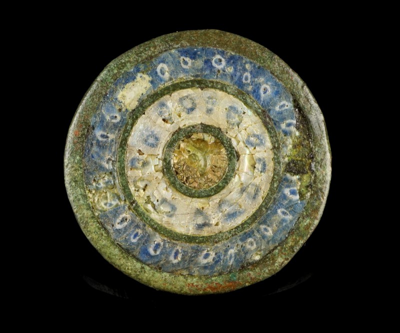 Roman Millefiori Mount
2nd-4th century CE
Bronze, Glas, 28 mm, 8,95 g
Well-pr...
