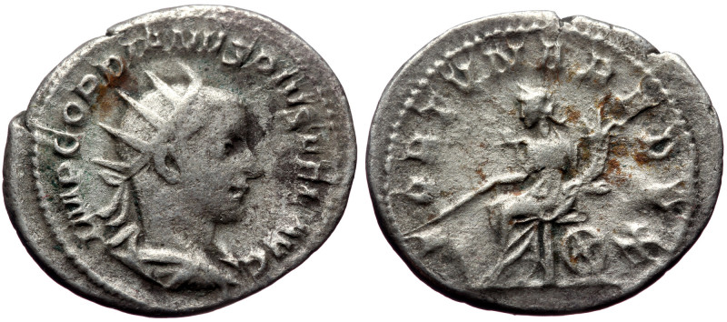 Gordian III (238-244) AR Antoninianus (Silver, 24 mm, 3.88g) Antiochia, 242-244....