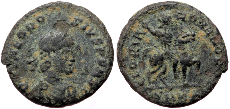 Theodosius I (379-395), Cyzicus, AE follis (Bronze, 17,2 mm, 2,22 g). Obv: D [N ...